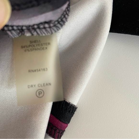 Calvin Klein Black Floral-Print Bell-Sleeve Sheath Dress 20573 - Picture 6 of 7